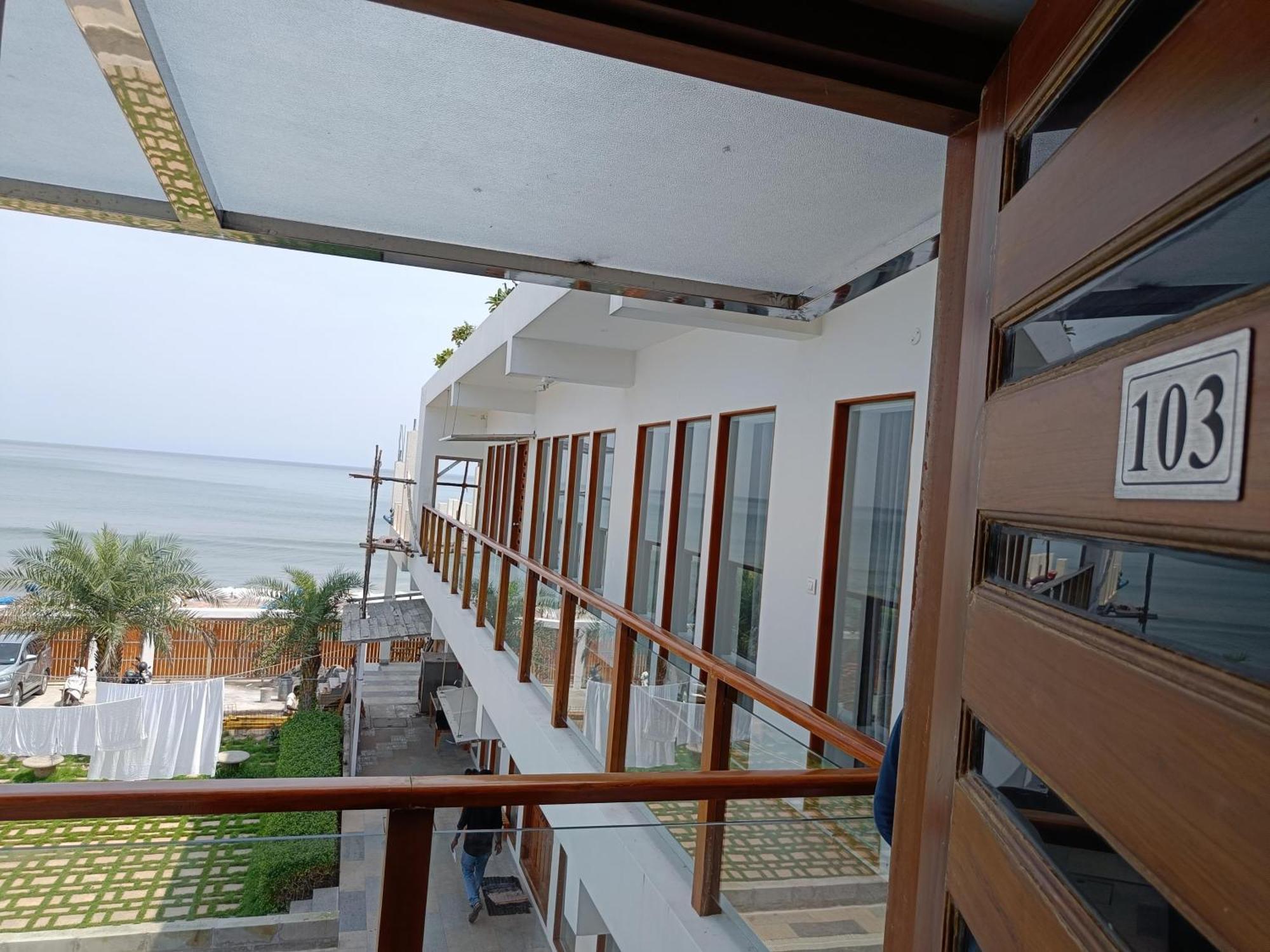 Umino Beach Resort Chennai Exterior foto